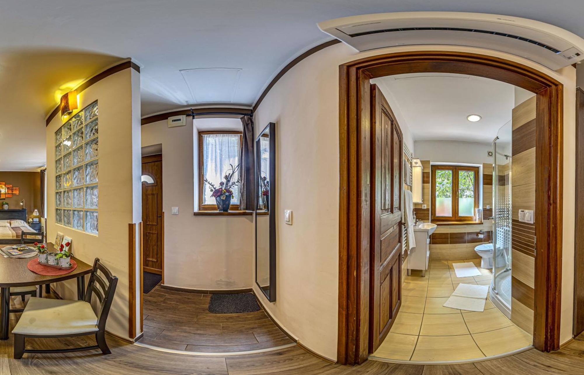 Napraforgo Wellness Haz Es Panzio Bed & Breakfast Pecs Exterior photo