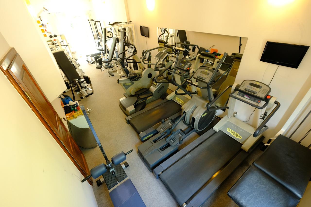Napraforgo Wellness Haz Es Panzio Bed & Breakfast Pecs Exterior photo